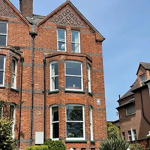 The Raffles 4*, Exeter Regno Unito